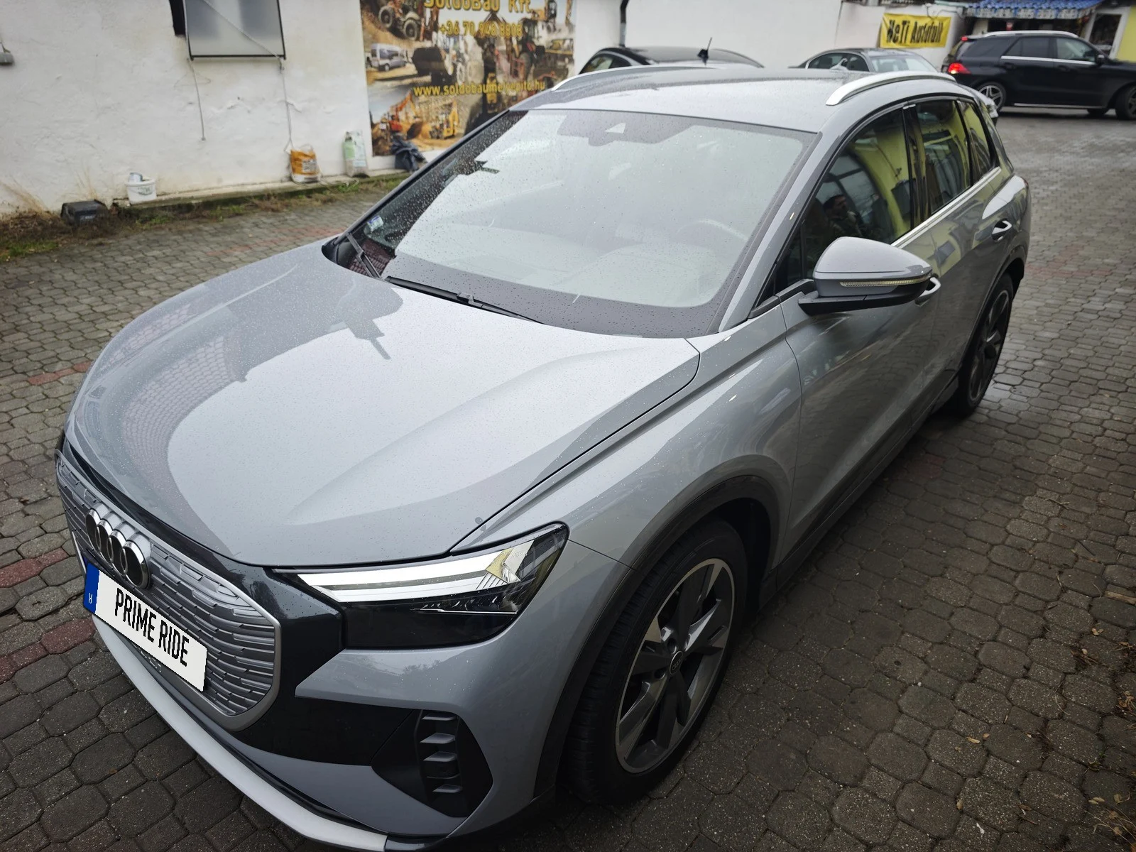Audi Q4 e-tron