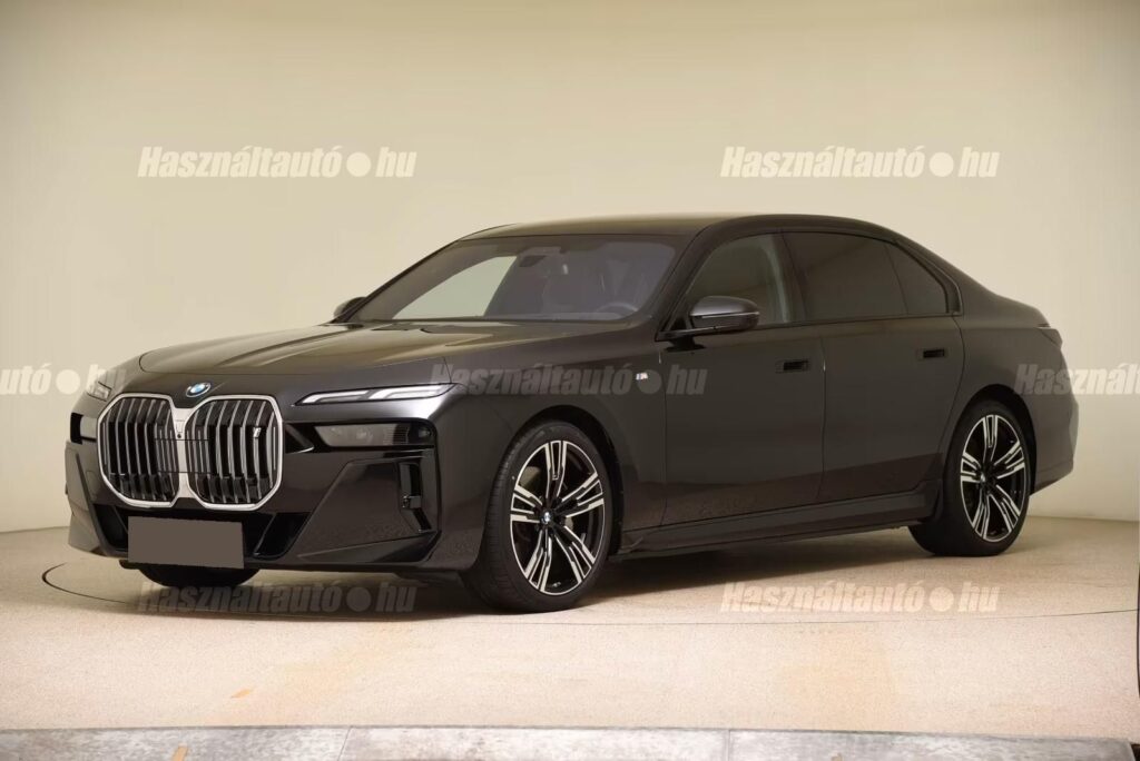 BMW I7