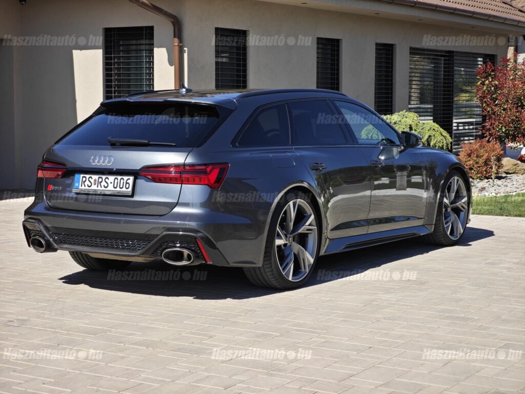 AUDI RS6