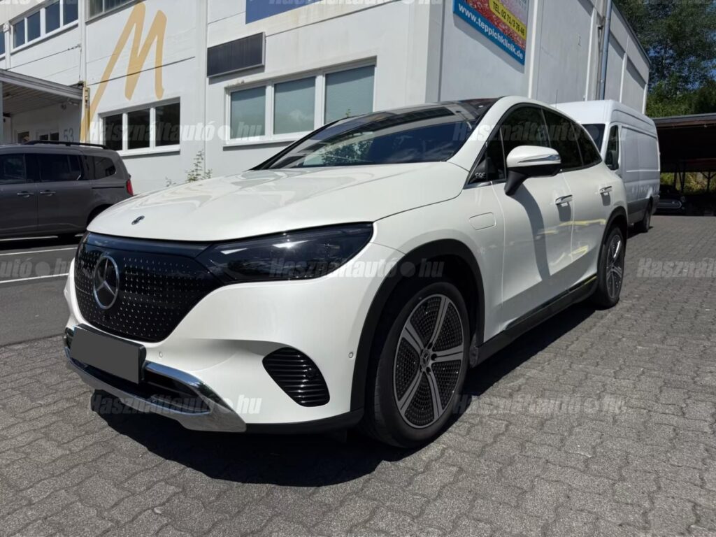 MERCEDES-BENZ EQS