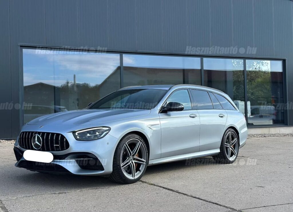 MERCEDES-AMG E