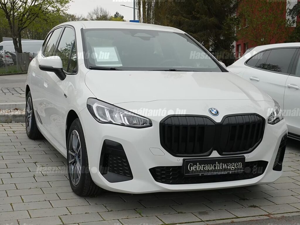BMW 225e