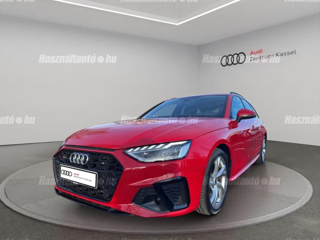 AUDI S4