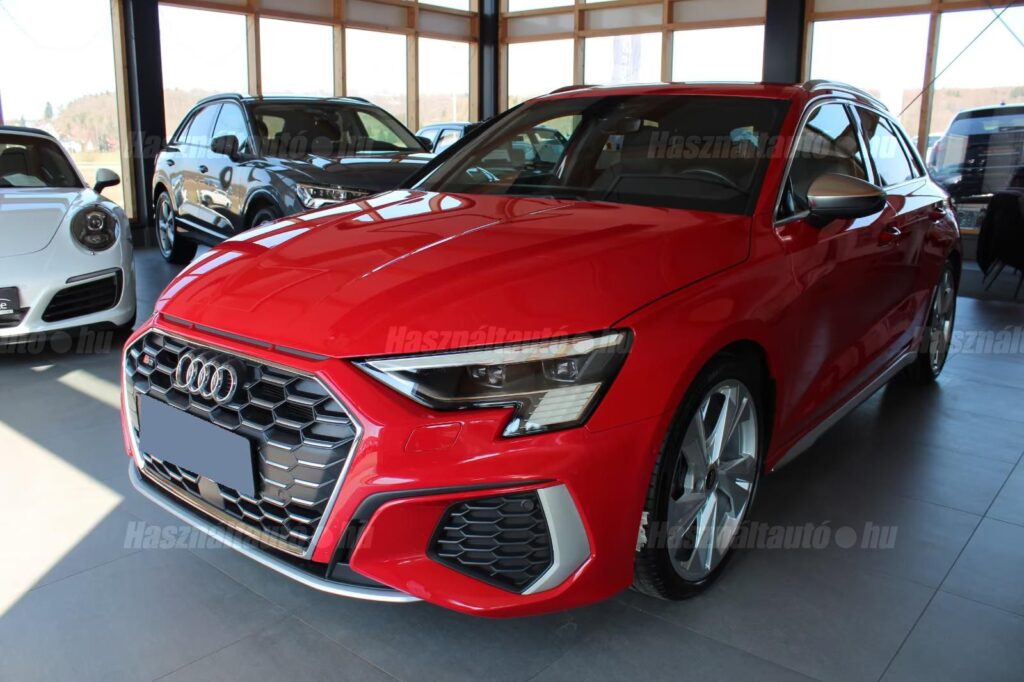 AUDI S3
