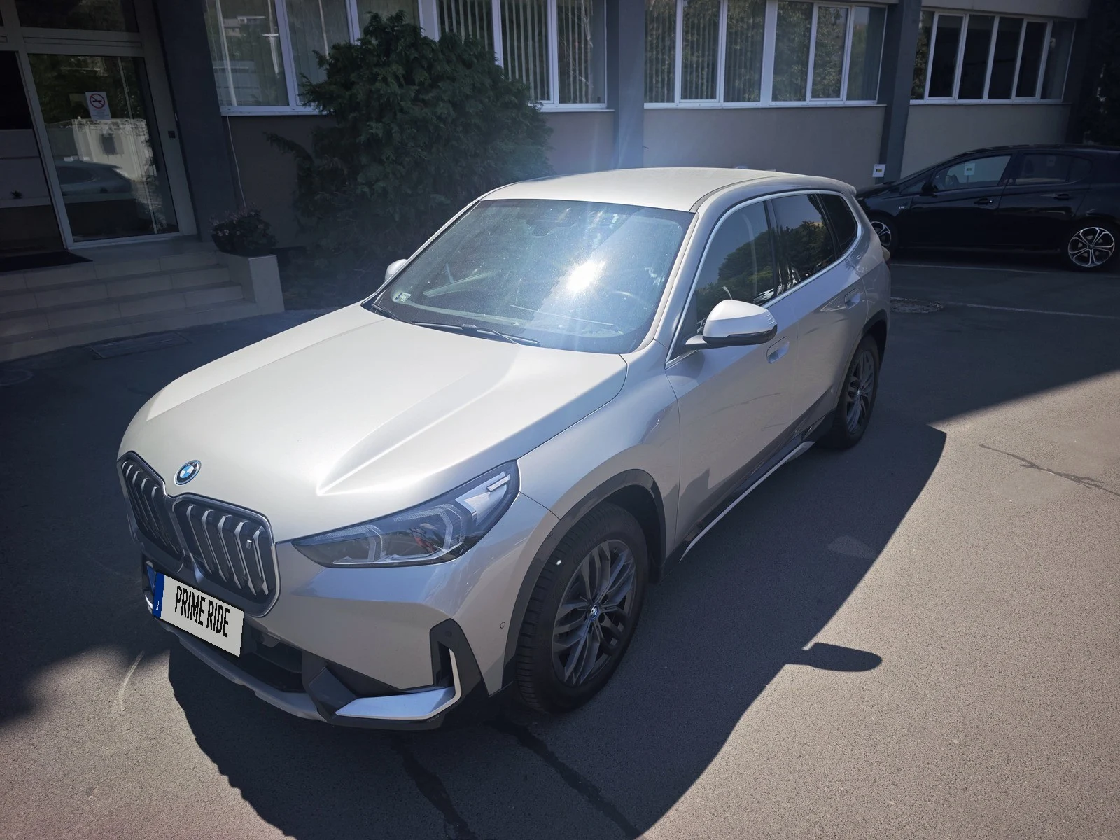BMW iX1
