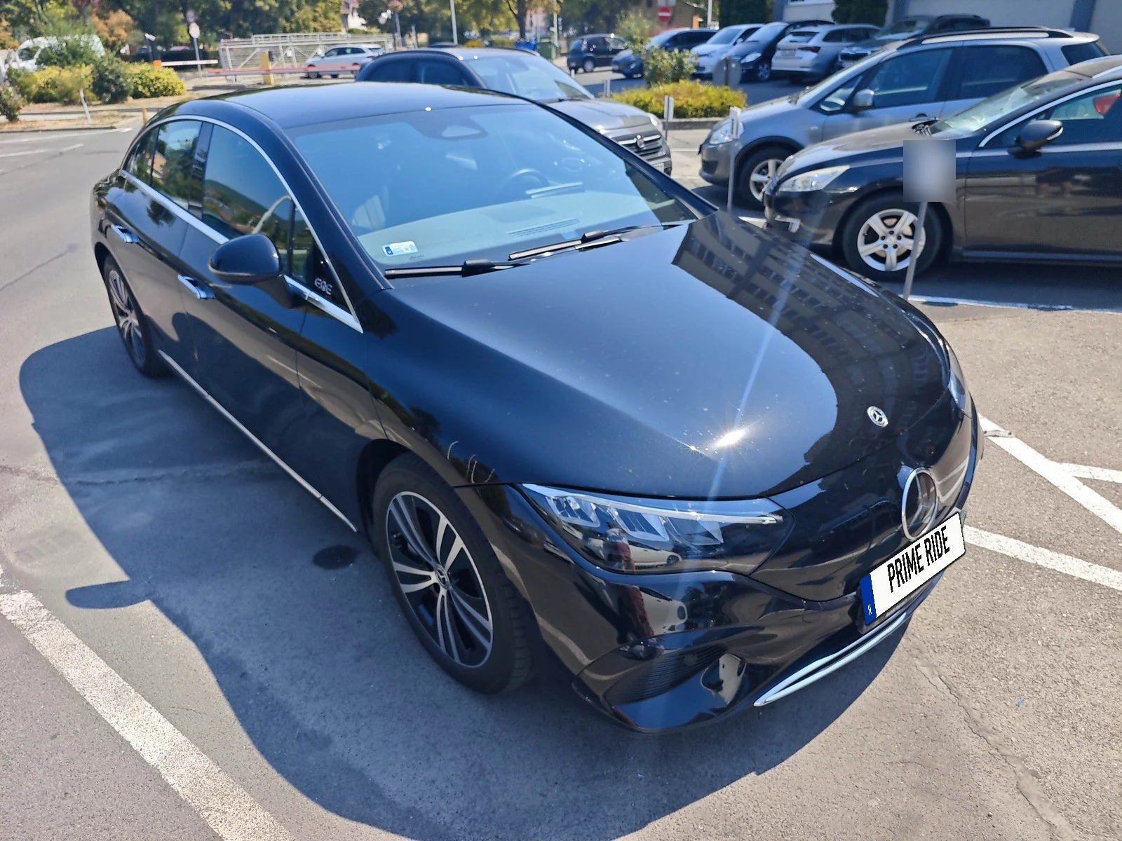 Mercedes-Benz EQE