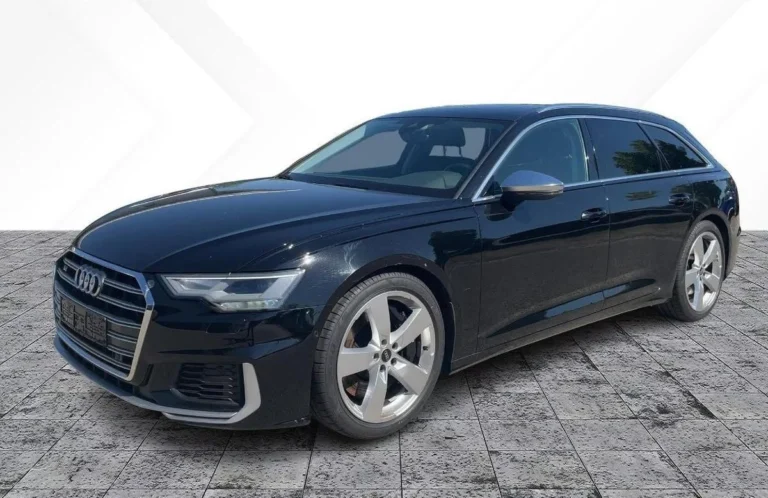 Használt Audi S6 (2022, fekete)