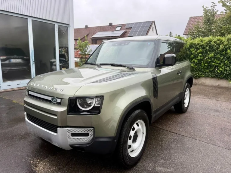 Használt Land Rover Defender (2022, zöld)