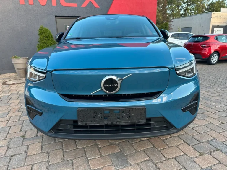 Használt Volvo C40 (2023, kék)