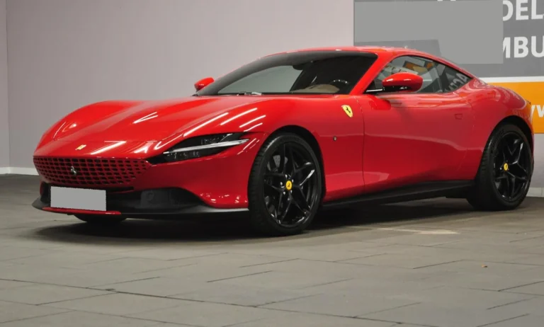Használt Ferrari Roma (2021, piros)