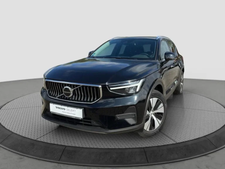 Használt Volvo XC40 (2022, fekete)