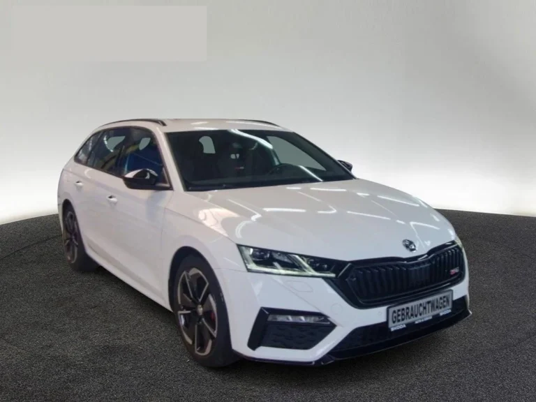 Használt Skoda Octavia (2022, fehér)