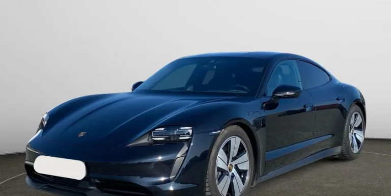 Használt Porsche Taycan (2024, fekete)