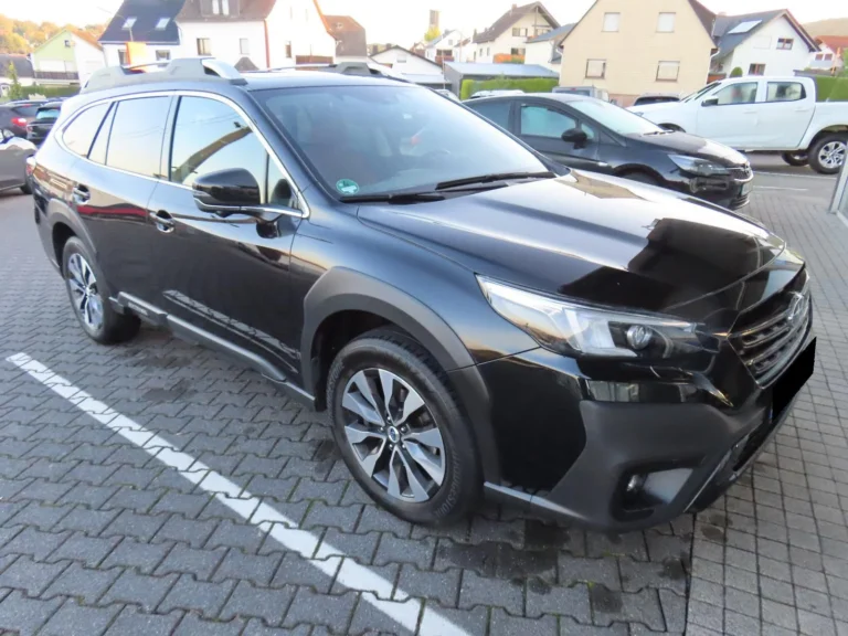 Használt Subaru Outback (2024, fekete)