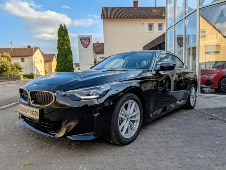 Használt BMW 230 (2025, fekete)