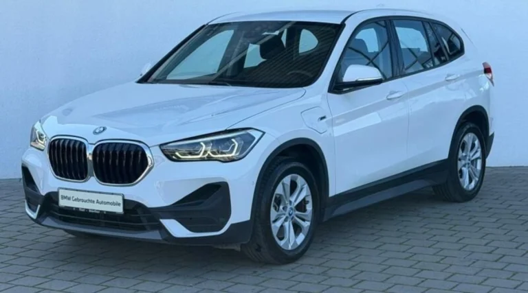 Használt BMW X1 (2022, fehér)