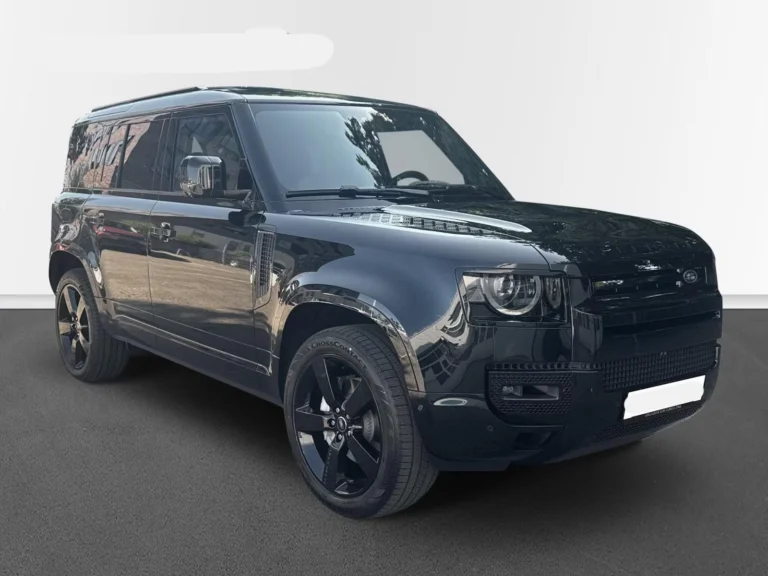 Használt Land Rover Defender (2025, fekete)