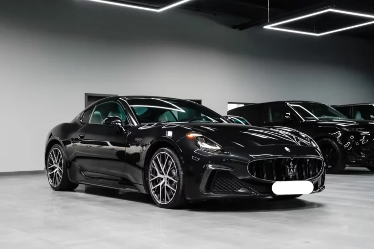 Használt Maserati Granturismo (2023, fekete)
