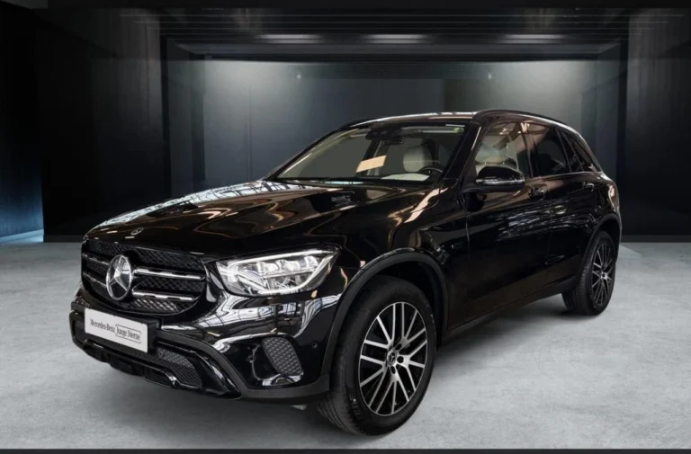 Használt Mercedes-Benz GLC 300 (2022, fekete)