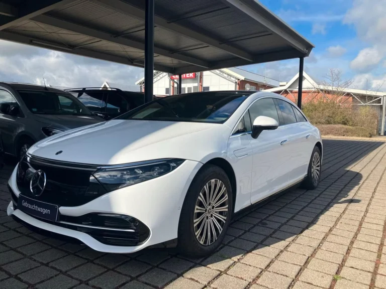Használt Mercedes-Benz EQS (2022, fehér)
