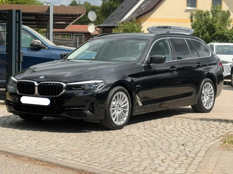 Használt BMW 530 (2023, fekete)