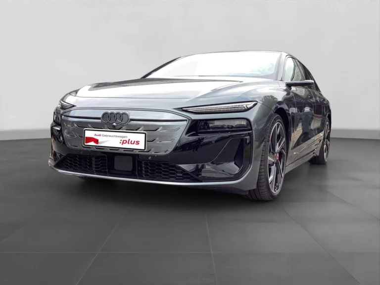 Használt Audi S6 (2025, szürke)