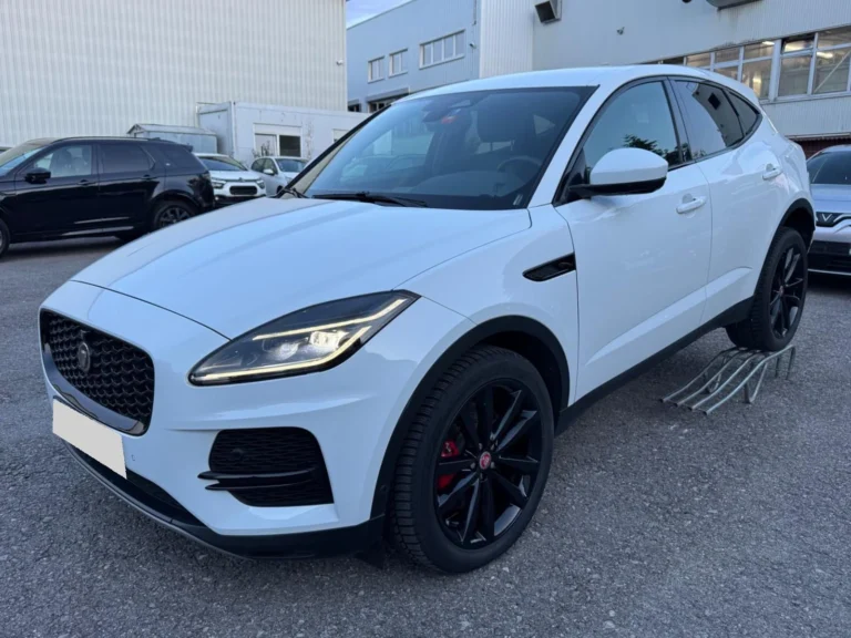 Használt Jaguar E-Pace (2022, fehér)