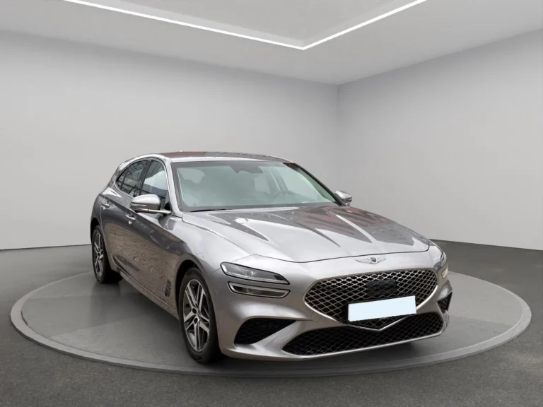 Használt Genesis G70 (2024, szürke)
