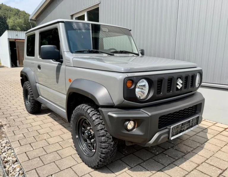 Használt Suzuki Jimny (2022, szürke)