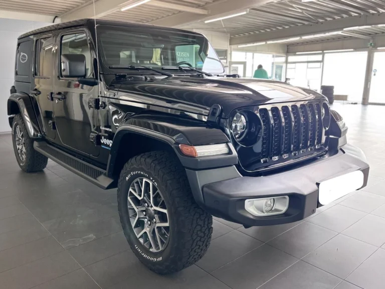 Használt Jeep Wrangler (2023, fekete)