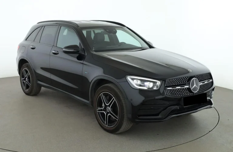 Használt Mercedes-Benz GLC 300 (2021, fekete)
