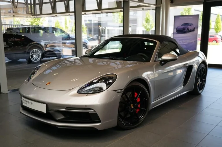 Használt Porsche Boxster (2022, ezüst)