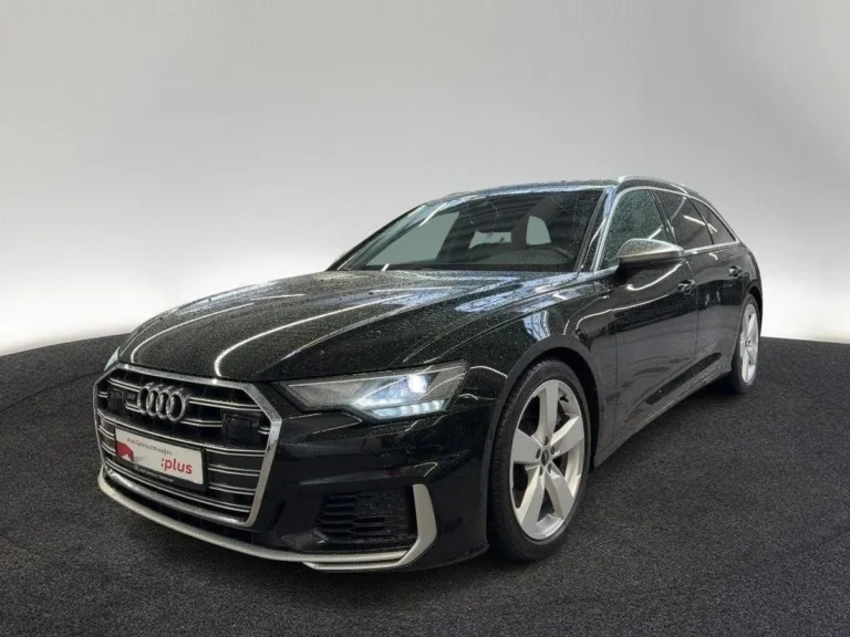 Használt Audi S6 (2023, fekete)