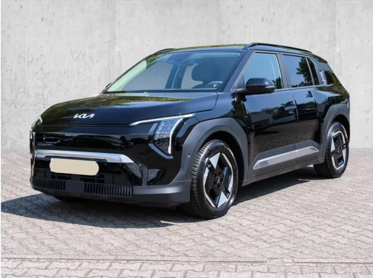 Használt Kia EV3 (2025, fekete)