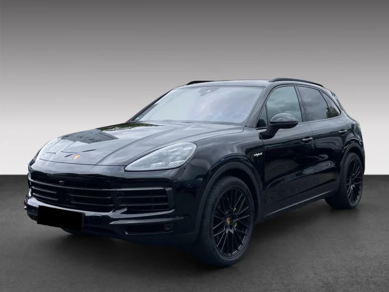 Használt Porsche Cayenne (2021, fekete)