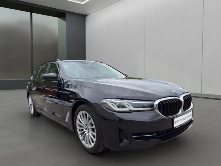 Használt BMW 530 (2024, fekete)