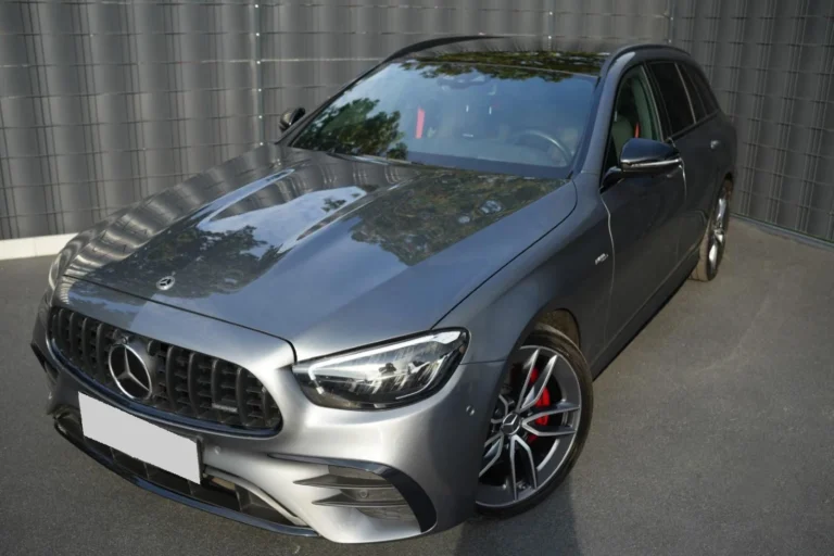 Használt Mercedes-AMG E 53 (2023, szürke)