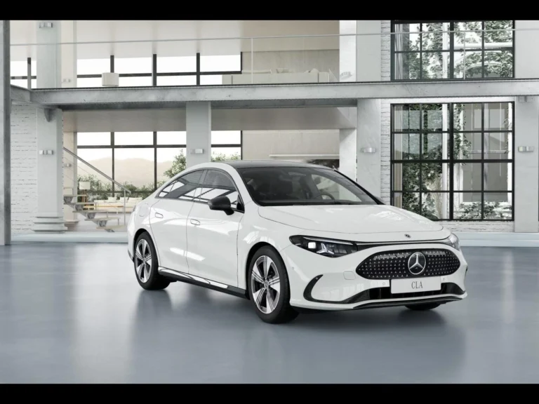 Használt Mercedes-Benz CLA-osztály (2025, fehér)