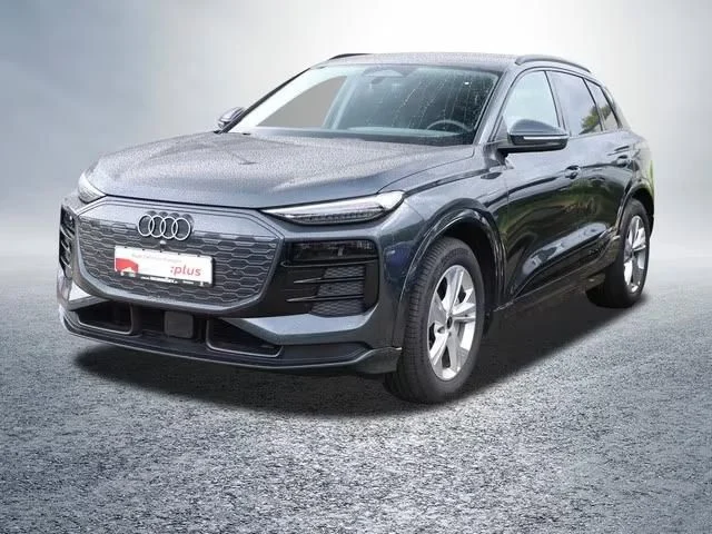 Használt Audi Q6 (2025, szürke)