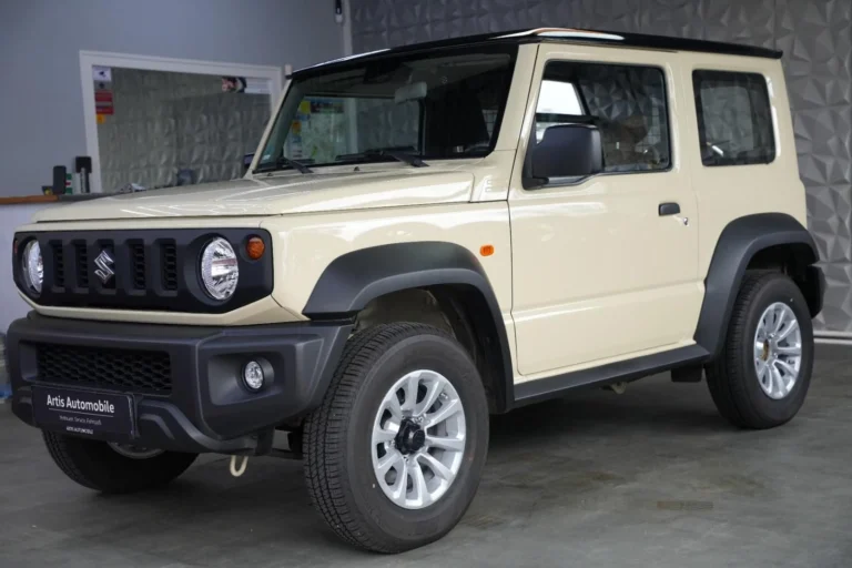Használt Suzuki Jimny (2021, bézs)