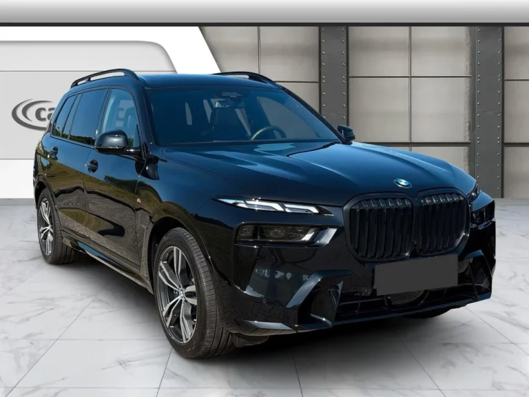Használt BMW X7 (2025, fekete)
