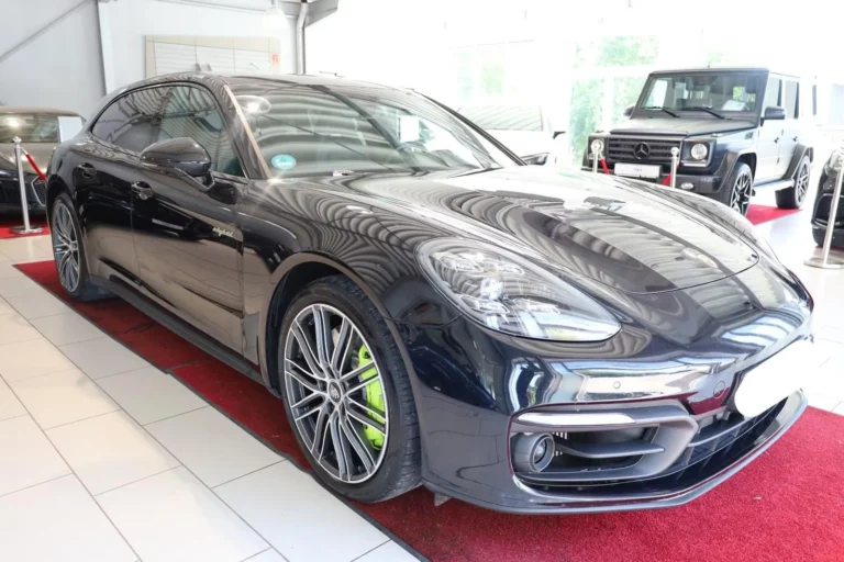 Használt Porsche Panamera (2024, fekete)