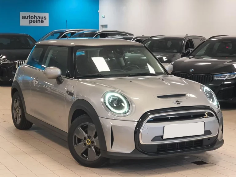 Használt MINI MINI Cooper (2023, ezüst)