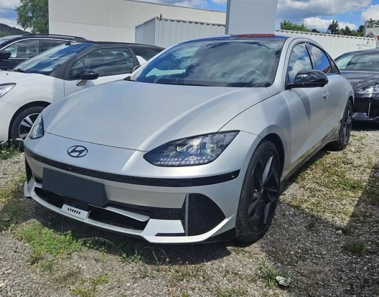 Használt Hyundai Ioniq 6 (2023, aranysárga)