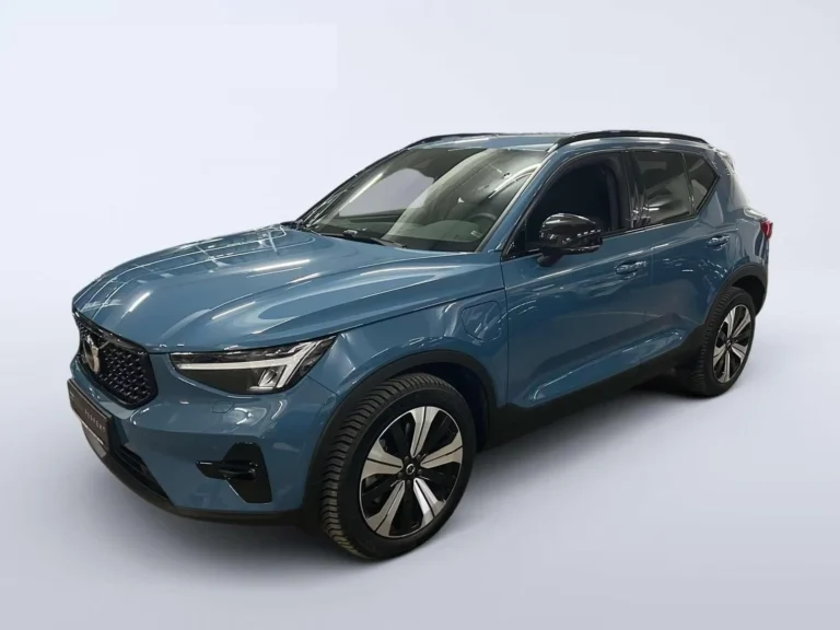 Használt Volvo XC40 (2022, kék)