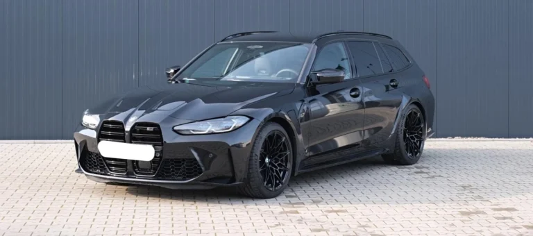 Használt BMW M3 (2024, fekete)
