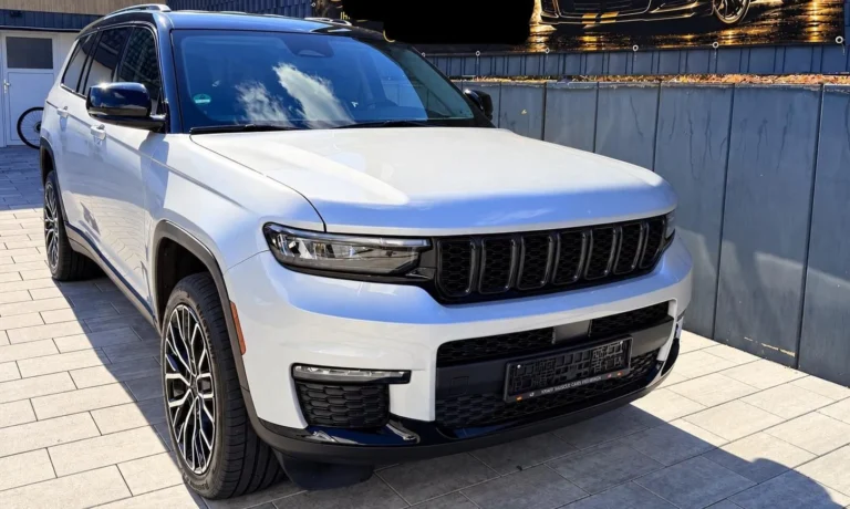 Használt Jeep Grand Cherokee (2023, ezüst)
