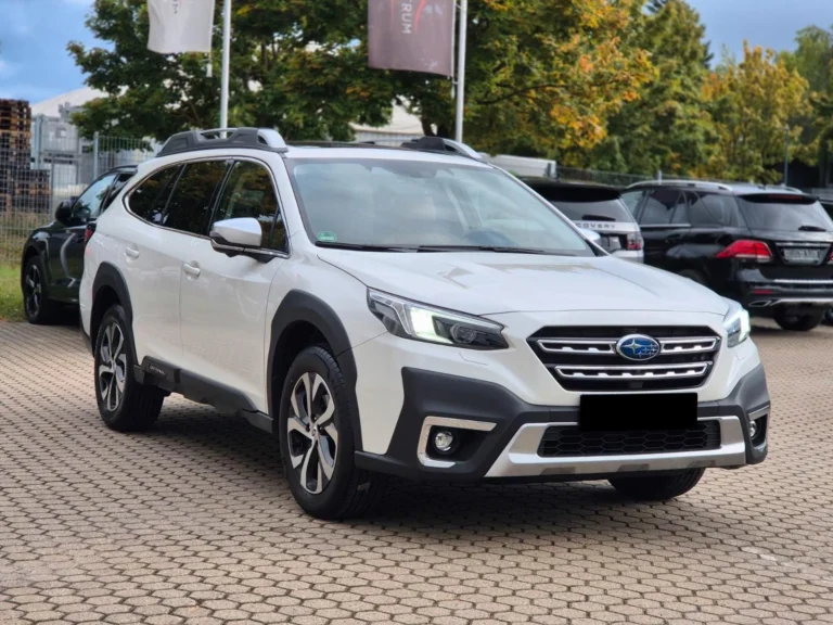 Használt Subaru Outback (2022, fehér)