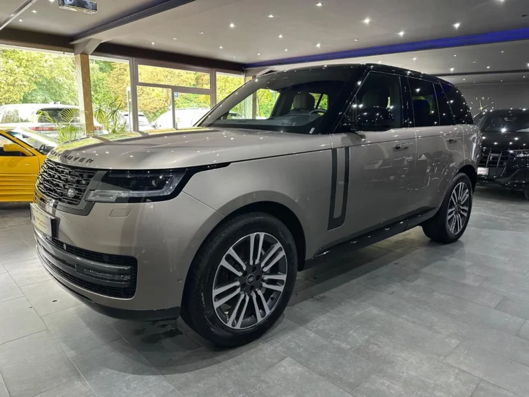 Használt Land Rover Range Rover (2023, bézs)