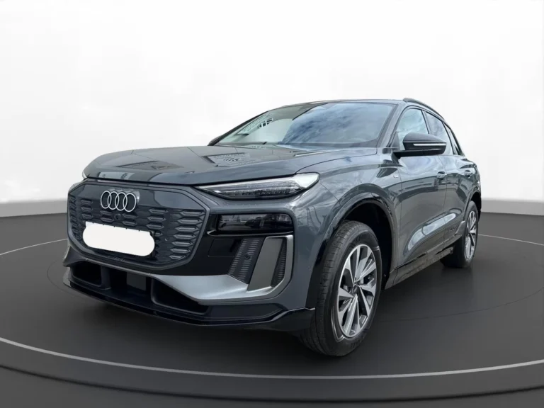 Használt Audi Q6 (2025, szürke)